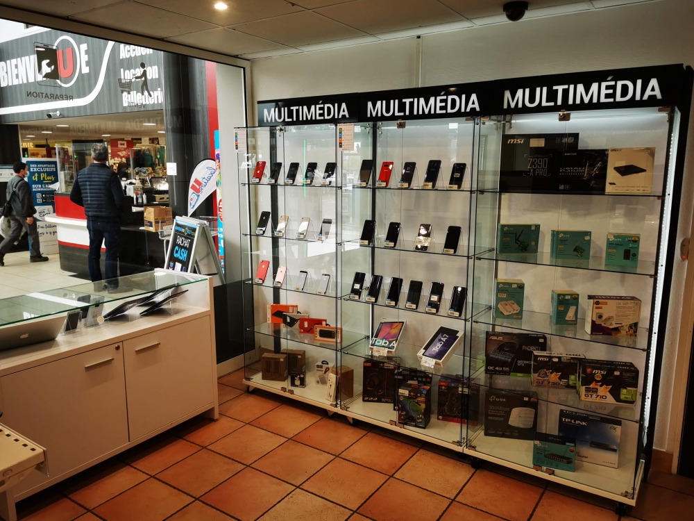 vitrines multimedia MC CORZE